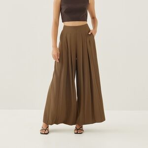 Love, Bonito Aneth Pleated Straight Leg Pants Brown Size Medium NWT